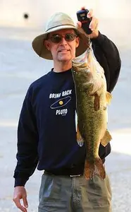 Looking at bass fishing pictures motivates me into going to the lake. Capture the moment of catching these hard fighting largemouth and spotted bass with your camera, and show it off here.