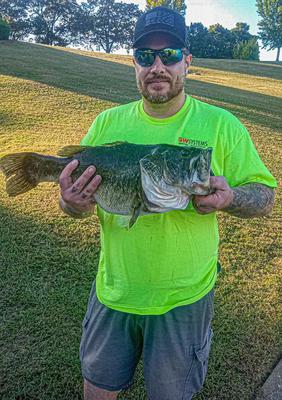 7.2 lb, 18 inch Alabama Largemouth Bass