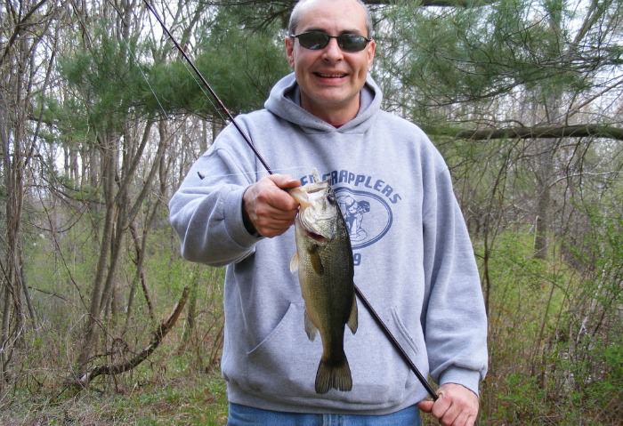 graphite fishing pole largemouth bass carolina rig.