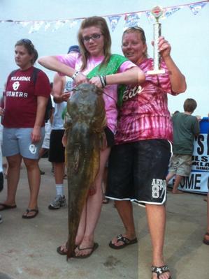 My Wifes Team Okie Noodling Tournament Top Female Noodler 44lb Flathead
